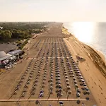 Apartament Enjoy Our Colorful Flat With Sea View - Beahost Bibione