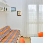 Enjoy Our Colorful Flat With Sea View - Beahost Lägenhet *