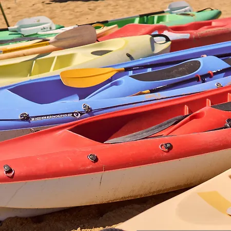 Enjoy Our Colourful Flat With Side Sea View