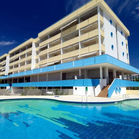 Enjoy Our Colourful Flat With Side Sea View Апартаменти Бібіоне