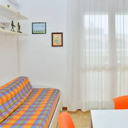 Enjoy Our Colourful Flat With Side Sea View Daire *