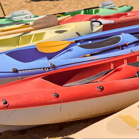 Апартаменти Enjoy Our Colourful Flat With Side Sea View Бібіоне