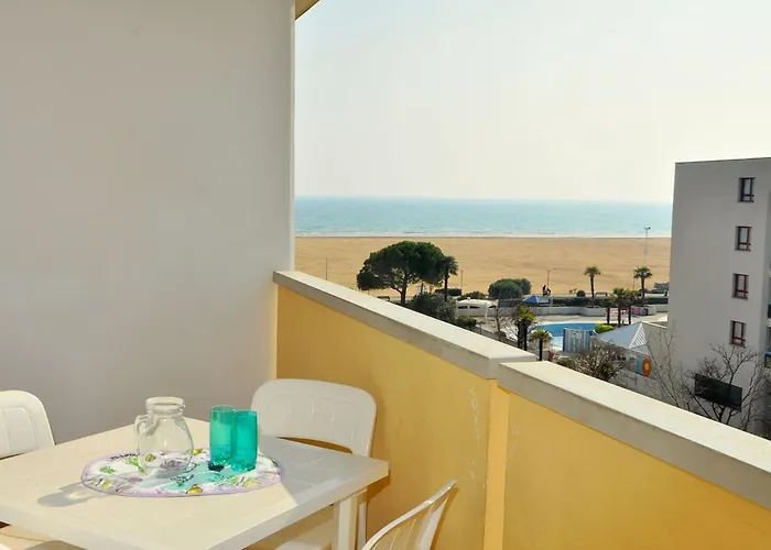 Apartment Enjoy Our Colorful Flat With Sea View - Beahost *