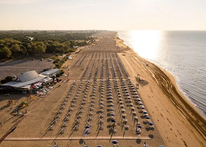 Apartment Enjoy Our Colorful Flat With Sea View - Beahost *