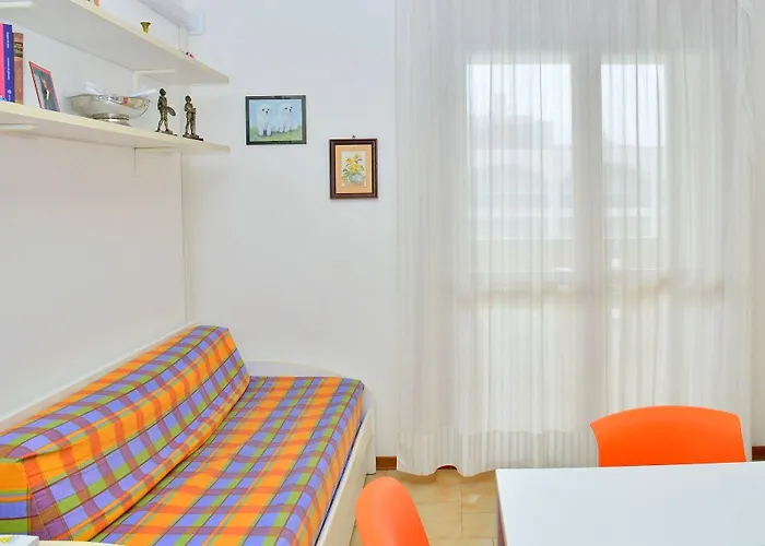 Enjoy Our Colorful Flat With Sea View - Beahost Apartment *